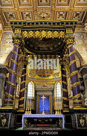 Wand und Decke in der Basilika Santa Maria Maggiore in Rom, Italien Stockfoto