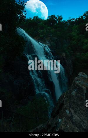 Der Zauber hört nie auf bei den Mackenzie Falls Stockfoto