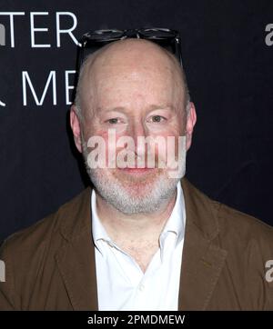 New York City, NY, 12/04/2023, Joe Weisberg nimmt am 12. April 2023 am 10. Jubiläum der Amerikaner im Paley Center for Media in New York City Teil, NY ©Steven Bergman/AFF-USA.COM Stockfoto