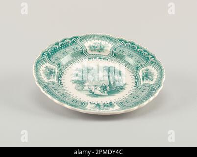 Corsica Plate; hergestellt von Wood & Challinor; England; Steingut, Dekoration mit Transferdruck; 3 x 24,5 cm (1 3/16 x 9 5/8 Zoll) Stockfoto