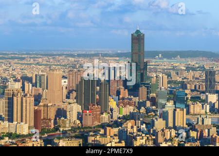 Landschaft der Stadt Kaohsiung und des Hafens in Taiwan Stockfoto