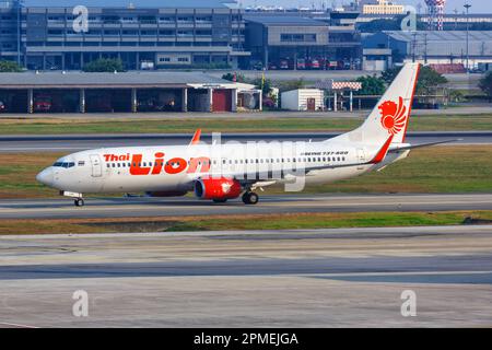 Bangkok, Thailand - 14. Februar 2023: Thai Lion Air Boeing 737-800 Flugzeug am Bangkok Don Mueang Flughafen (DMK) in Thailand. Stockfoto