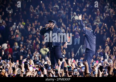 Travis Scott tritt Rapper NAV auf der Bühne der Never Sleep Tour in Toronto, KANADA, bei Stockfoto