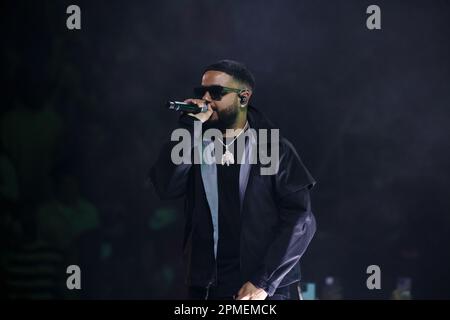 Der in Toronto geborene Rapper NAV tritt auf der Bühne der Scotiabank Arena in Toronto, KANADA Stockfoto