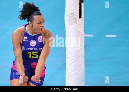 PalaWanny, Florenz, Italien, 12. April 2023, Haleigh Washington (Savino Del Bene Scandicci) feiert beim Finale Savino Del Bene Scandicci gegen CS Stockfoto