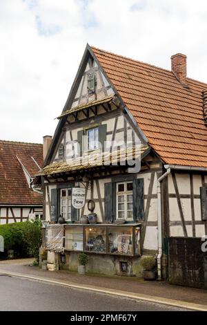 Frankreich, Bas Rhin, Betschdorf, Töpferdorf, Haus und Werkstatt der