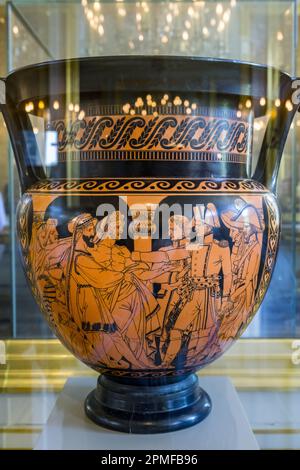 Frankreich, seine-et-Marne, Fontainebleau, Schloss Fontainebleau, UNESCO-Weltkulturerbe, Napoleon I Museum, neoetruskische Vase mit zwei Szenen von Napoleon, der Wundertäterin, kaiserliche Fabrik von Sèvres (1803-1807) Stockfoto