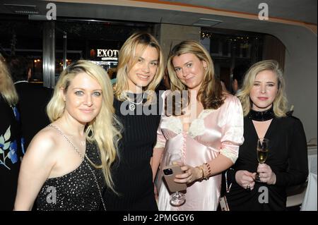 Kayla Rockefeller Juwelier-Launch mit DEM PARK Magazine NY, mit Julia Haart, Isabelle Bscher, Couri Hay, Elton Ilirjani, Nadja Sayej, Alina Mehrle Stockfoto