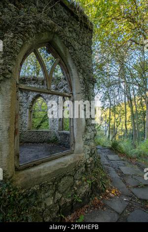 Ein kreisförmiges Gebäude mit dem Namen Fisher's Hall in Hackfall Wood am 17. Oktober 2022 in Grewelthorpe, North Yorkshire, England. Kredit: SMP News Stockfoto