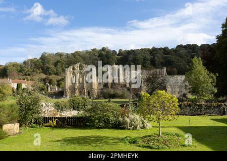 Blick auf die Rievaulx Abbey am 17. Oktober 2022 in Rievaulx, North York Moors National Park, in England. Kredit: SMP News Stockfoto