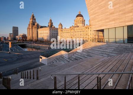 Liver Building, Cunard Building und Port of Liverpool Building am Pier Head, Liverpool Waterfront, Liverpool, Merseyside, England, König Vereint Stockfoto