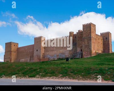 Details der mittelalterlichen Fassade der Stadt Sigüenza in Guadalajara. Stockfoto