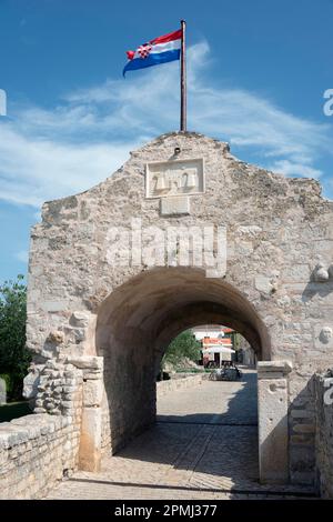 City Gate, alte Salz Stadt Nin, Kroatien Stockfoto