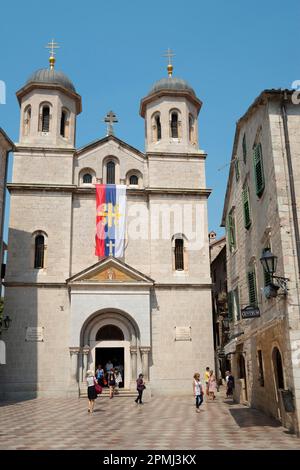 Kirche St. Nicholas, St. Hatch's Square, Altstadt, Kotor, Bucht von Kotor, Montenegro, Trg Sv. Schraffur Stockfoto