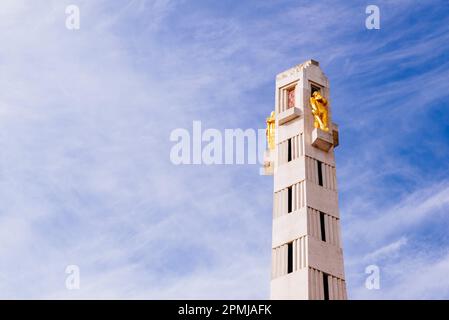 Detail. Vredesmonument. Obelisk zum Gedenken an die Kriegsopfer des Ersten Weltkriegs. Leuven, Flämische Gemeinschaft, Flämische Region, Belgien Stockfoto