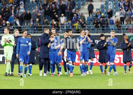 Gent, Belgien. 13. April 2023. Die Spieler von Gent wurden nach einem Fußballspiel zwischen dem belgischen KAA Gent und dem englischen West Ham United FC, einem Spiel der ersten Teilstrecke des Viertelfinals der UEFA Europa Conference League, am Donnerstag, den 13. April 2023 in Gent abgebildet. BELGA FOTO KURT DESPLENTER Kredit: Belga News Agency/Alamy Live News Stockfoto