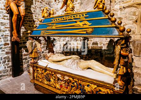 Liegender Christus. Basilius-Kapelle. Die Basilika des Heiligen Blutes ist eine römisch-katholische Basilika in Brügge. Erbaut zwischen 1134 und 1157 als Kapelle Stockfoto