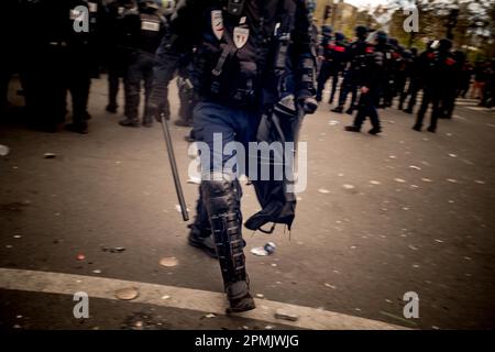 Gerard Cambon / Le Pictorium - 12. Protesttag gegen das Rentengesetz - 13/4/2023 - Frankreich / Paris / Paris - Protest gegen das Rentengesetz Stockfoto