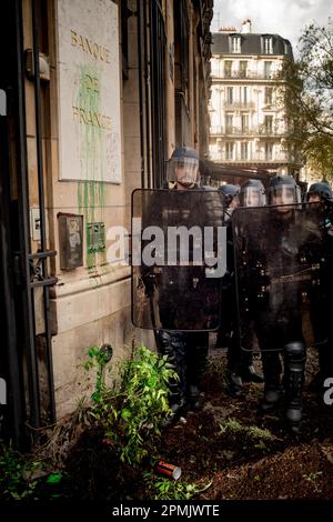 Gerard Cambon / Le Pictorium - 12. Protesttag gegen das Rentengesetz - 13/4/2023 - Frankreich / Paris / Paris - Protest gegen das Rentengesetz Stockfoto