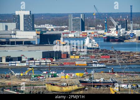 Der Hafen von Antwerpen an der Schelde gilt als zweitgrößter Seehafen in Europa, Flandern, Belgien Stockfoto