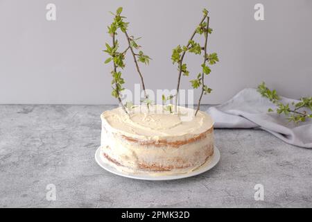 Osterkuchen. Kuchen mit Hasenohren. Stockfoto