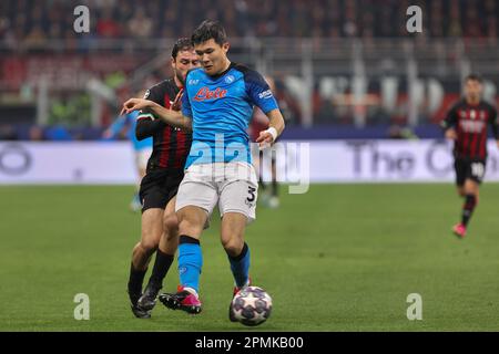 Mailand, Italien. 12. April 2023. Italien, Mailand, april 12 2023: Minjae Kim (Verteidiger von Neapel) Back-Pass in der ersten Hälfte des Fußballspiels AC MAILAND gegen SSC NAPOLI, QF 1. Leg UCL 2022-2023 San Siro Stadion (Kreditbild: © Fabrizio Andrea Bertani/Pacific Press via ZUMA Press Wire) NUR REDAKTIONELLE VERWENDUNG! Nicht für den kommerziellen GEBRAUCH! Stockfoto