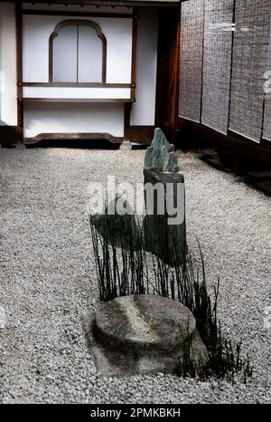 Eintritt zum Garten des Zuihoin Subtempels in Daitokuji Rinzai Zen Hauptquartier in Kyoto, Japan. Stockfoto