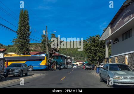 Straße in Bouquet an einem sonnigen Tag, Chiriqui, Panama Stockfoto