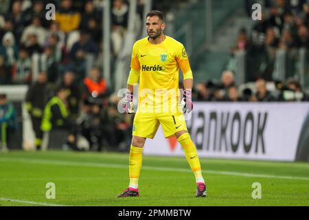 Turin, Italien. 13. April 2023. Antonio Adan von Sporting während des Fußballspiels der UEFA Europa League 2022/2023 zwischen dem FC Juventus und Sporting im Allianz Stadium gesehen. Endstand: Juventus 1:0 Sport. Kredit: SOPA Images Limited/Alamy Live News Stockfoto