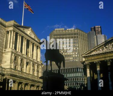 1987 HISTORISCHE BANK OF ENGLAND WELLINGTON STATUE ROYAL EXCHANGE FINANZVIERTEL LONDON ENGLAND UK Stockfoto