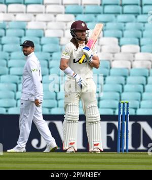 Oval, England. 14. April 2023. Bilder von links nach rechts, Rory Burns Captain vom Surrey County Cricket Club beim LV= County Championship Match zwischen Surrey CCC und Hampshire CCC. Kredit: Nigel Bramley/Alamy Live News Stockfoto