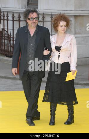 Helena Bonham Carter, Tim Burton, RA Summer Exhibition, London, Großbritannien Stockfoto