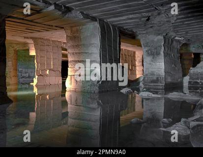 Blick auf Steinbruch. Cavea Arcari, Vicenza, Italien. Architekt: na , 2019. Stockfoto