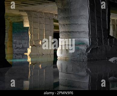 Blick auf Steinbruch. Cavea Arcari, Vicenza, Italien. Architekt: na , 2019. Stockfoto