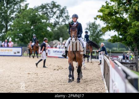 Das Al Shira'aa Hickstead Derby trifft 2022 Pferdewege in Hickstead Stockfoto