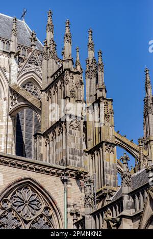 02 April 2023, Utrecht, Niederlande, St. Martin's Cathedral, Utrecht, oder Dom Church, ist eine gotische Kirche, die dem Heiligen Martin von Tours gewidmet ist Stockfoto