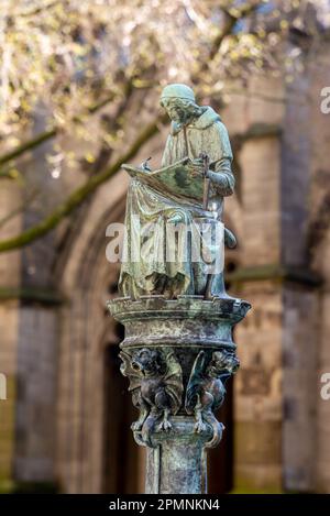 02 April 2023, Utrecht, Niederlande, St. Martins Statue in der Kathedrale, Utrecht oder Dom-Kirche. Gotische Kirche gewidmet dem Heiligen Martin von Tours Stockfoto