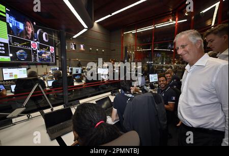 Cayenne, Frankreich. 14. April 2023. König Philippe - Filip von Belgien und Prinz Gabriel, die bei einem königlichen Besuch zur Eröffnung der ESA-Jupiter Icy Moons Explorer Mission „Juice“ vom Guayana Space Centre in Kourou, Französisch-Guayana, Frankreich, am Freitag, den 14. April 2023 fotografiert wurden. Der Start musste aufgrund schlechter Wetterbedingungen am Donnerstag um 24 Stunden auf Freitag verschoben werden. BELGA PHOTO POOL ERIC LALMAND Kredit: Belga News Agency/Alamy Live News Stockfoto