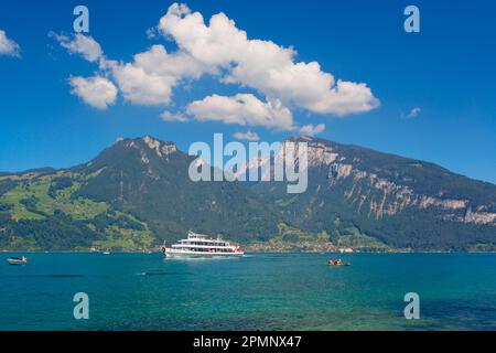 Altstadt von Spiez, Thunersee, Alpen, Schweiz Stockfoto