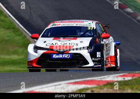 Ricky Collard, Toyota Corolla GR Sport, BTCC, British Touring Car Championship, Einführungstag und Medienveranstaltung, BTCC Media Day, eine Chance für den Trick von 2023 Stockfoto