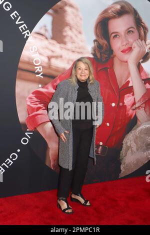 Angie Dickinson 04/13/2023 der Rote Teppich für die Weltpremiere der Restauration von Rio Bravo 4K wurde als Eröffnungsnacht des TCM Classic Film Festivals 2023 im TCL Chinese Theatre in Hollywood, Kalifornien, präsentiert. Foto von mir Hasegawa / HNW / Picturelux Stockfoto