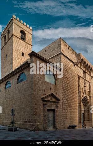 Parroquia de San Bartolomé auf dem Kirchplatz von Javea, Xabia, Provinz Alicante, Gemeinschaft Valencia, Spanien, Europa Stockfoto