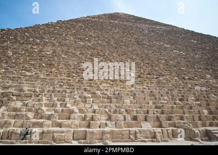 Pyramide in Gizeh; Gizeh, Ägypten Stockfoto