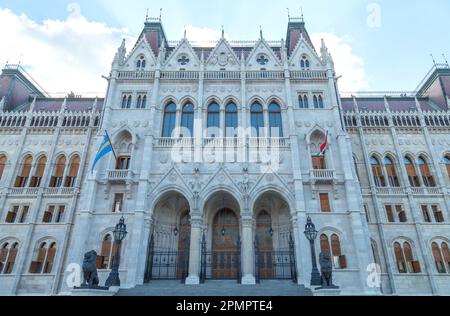 Nationales ungarisches Parlamentsgebäude in seiner majestätischen Pracht. Budapest, Ungarn Stockfoto