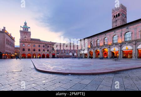 Bologna, Italien. Piazza del Nettuno und Piazza Maggiore in Bologna, Italien Wahrzeichen in der historischen Provinz Emilia-Romagna. Stockfoto