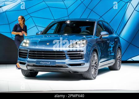 Porsche Cayenne S auf der IAA-Automesse in Frankfurt. Deutschland - 12. September 2017. Stockfoto