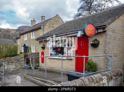 Das Postamt im Pestdorf Eyam England im Derbyshire Peak District Stockfoto