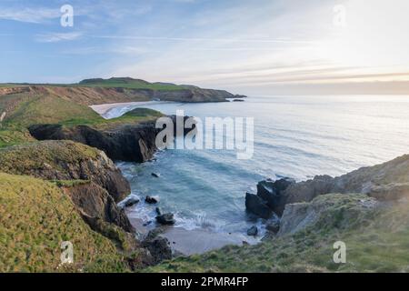 Porthor (Whistling Sands) Strand und Bucht, Llyn Peninusla, Wales Stockfoto