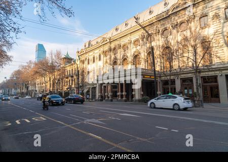 Tiflis, Georgia - 22. Januar 2023: Rustaveli National Theater an der Rustaveli Avenue. Kultur Stockfoto