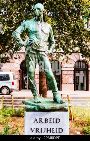 Statue „Der Hafenarbeiter“. Bildhauer Constantin Emile Meunier. Antwerpen, Flämische Region, Belgien, Europa Stockfoto